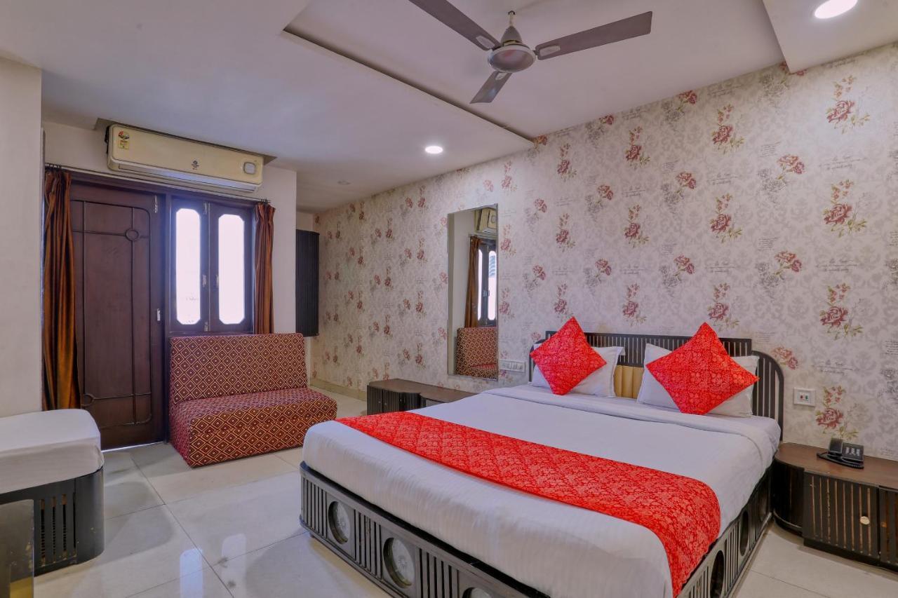 Hotel Galaxy Indore Exterior foto